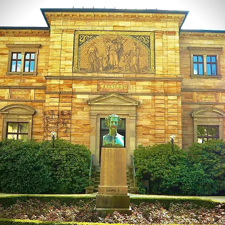 Meister Baer Bayreuth Отель Гольдкронах