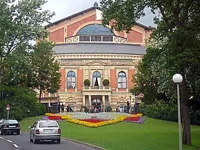 Hotel Meister Bär Bayreuth 3*